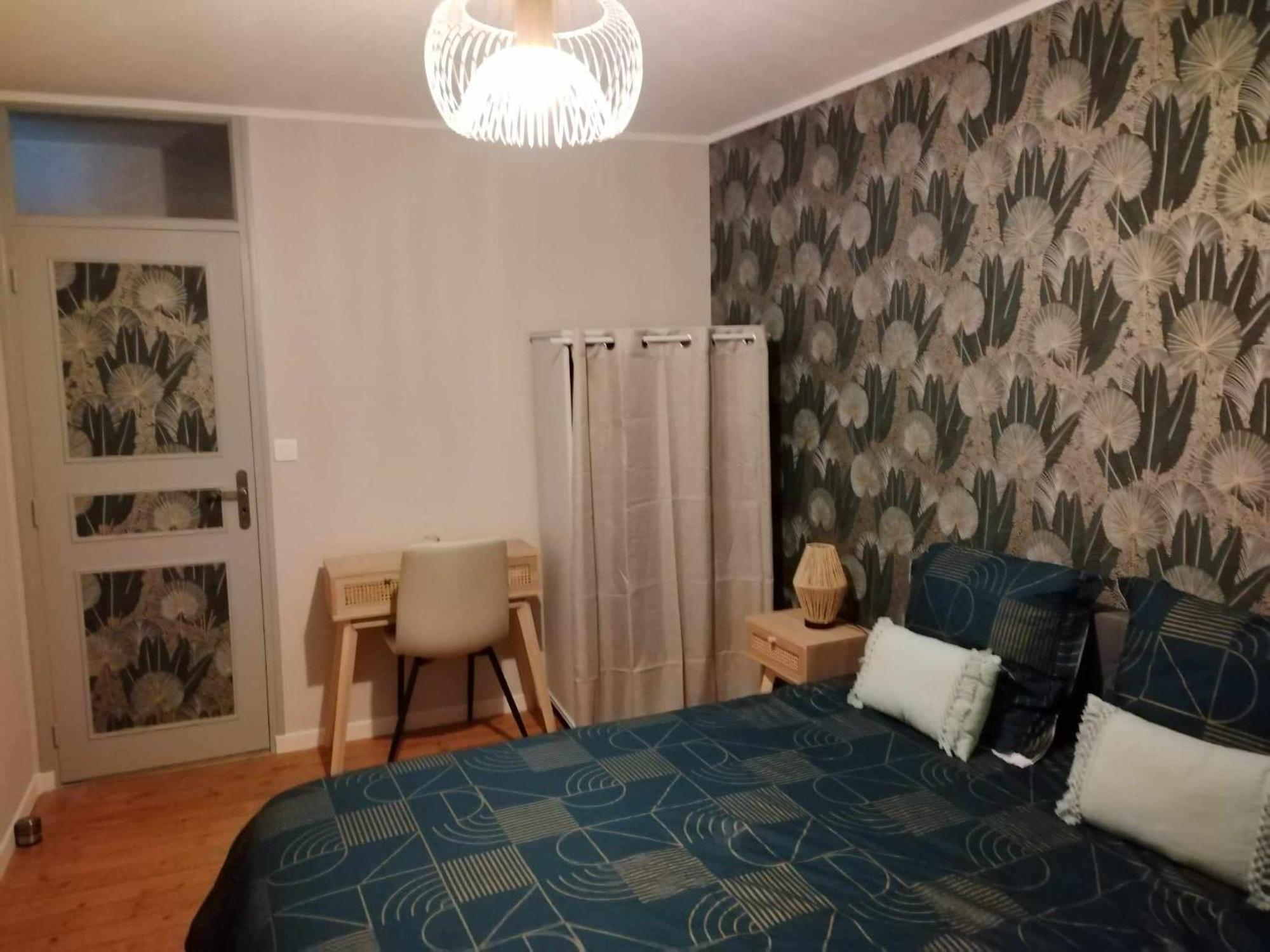 Chambre D'Hote Familiale De La Maison Bleue Lanvallay Екстериор снимка