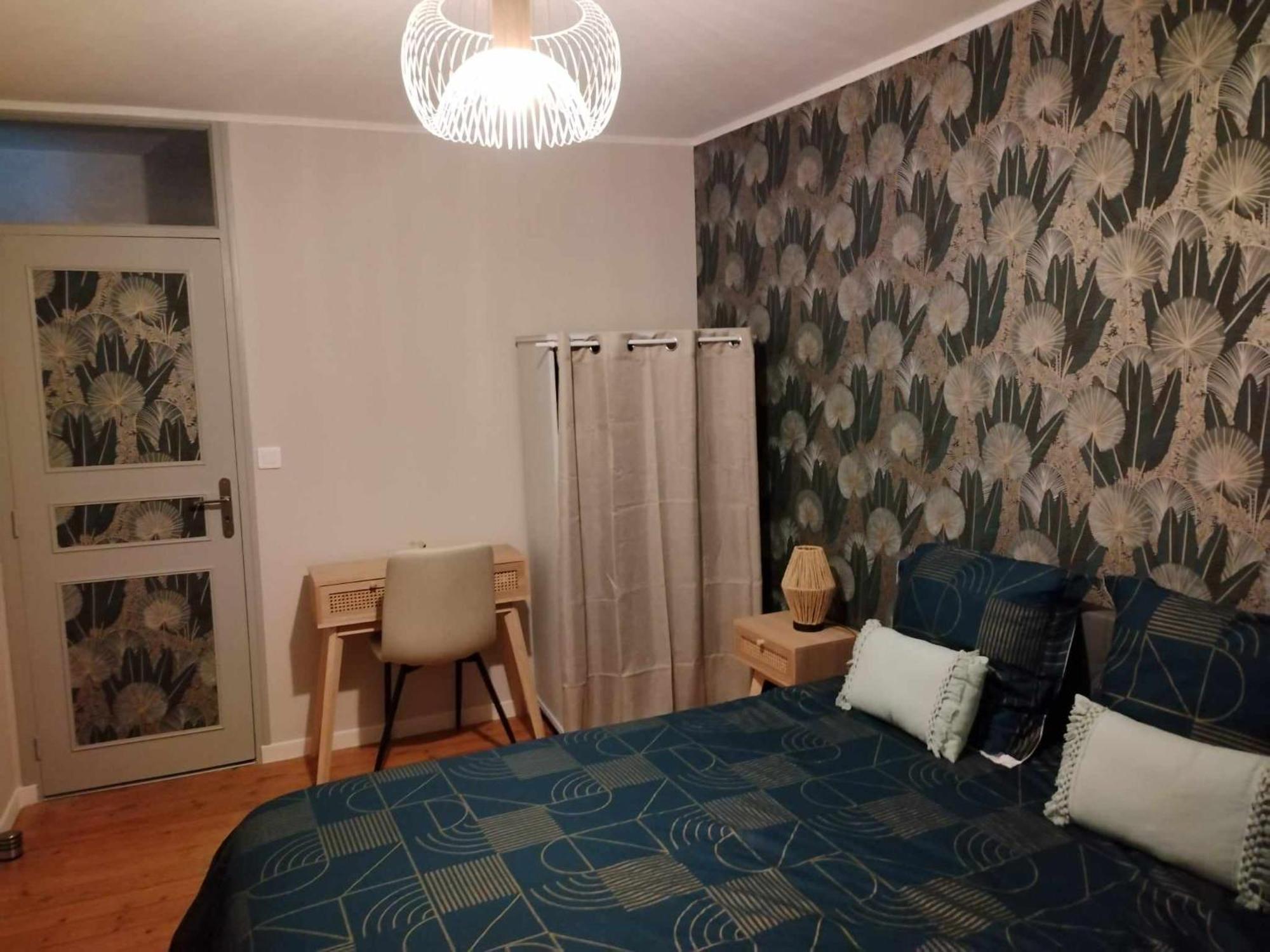 Chambre D'Hote Familiale De La Maison Bleue Lanvallay Екстериор снимка