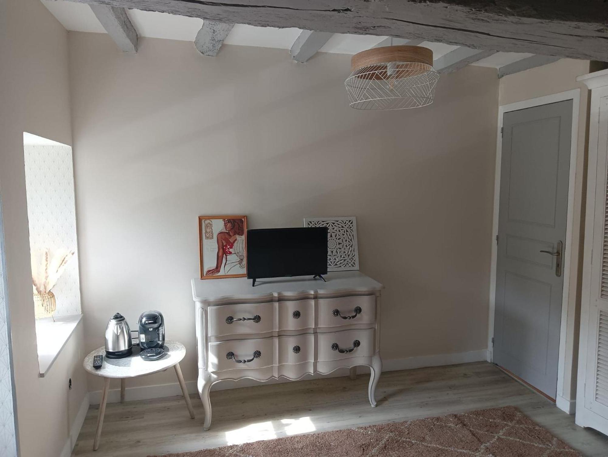 Chambre D'Hote Familiale De La Maison Bleue Lanvallay Екстериор снимка